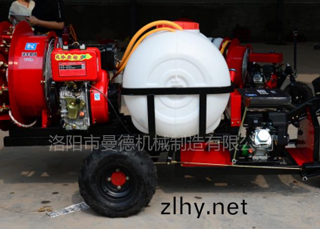 三(san)輪(lun)車(chē)乗(cheng)坐1